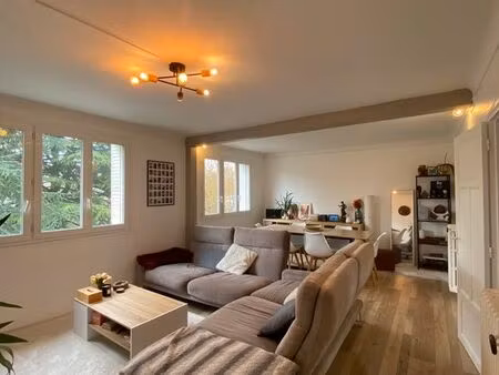 beau 4 pieces - viroflay rive gauche 67m² dernier étage – lumineux