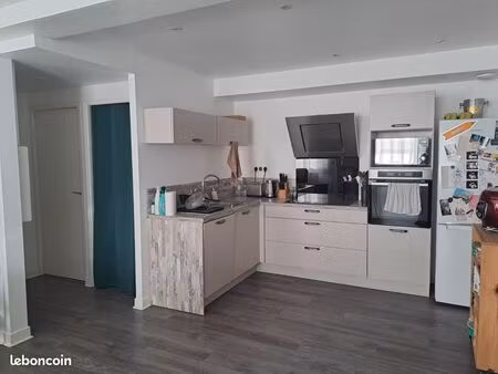 appart meublé 3ch rénové secteur clairmarais (coloc possible)