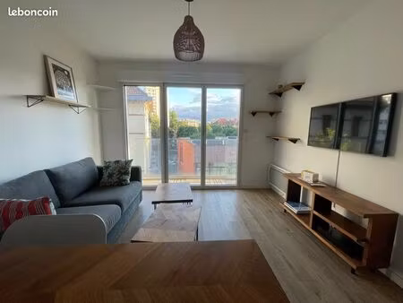 charmant t2 meublé 35m² – pantin église | canal à 10 min à pied