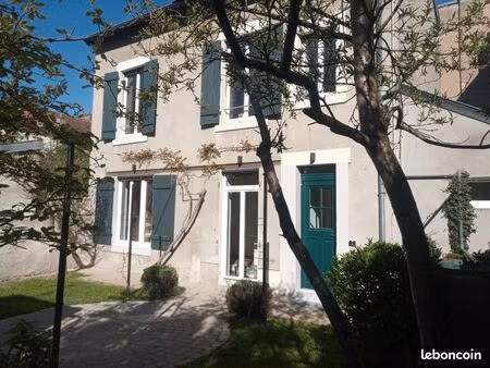 maison avec jardin  proche hôpital central