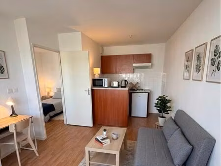 appartement meublé agencé au pied du tram