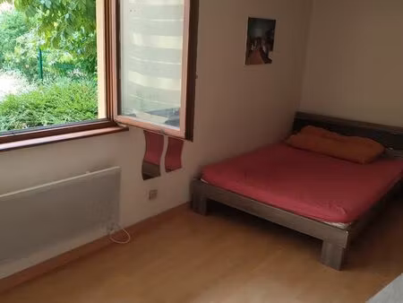 au calme f1  28 m²  strasbourg sud prix  bus et tram