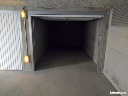 garage box privé