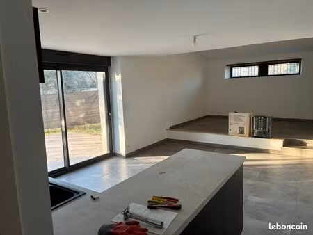 loue maison 3 chambres