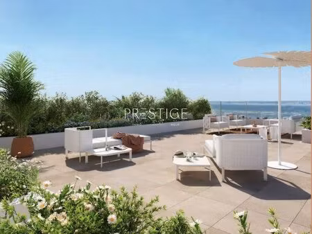 a sète vue étang  magnifique appartement t4 de 90 m2 avec 62 m2 de terrasse
