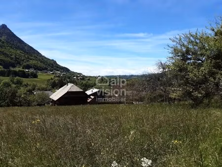 terrain constructible  vacheresse  viabilise et ensoleille