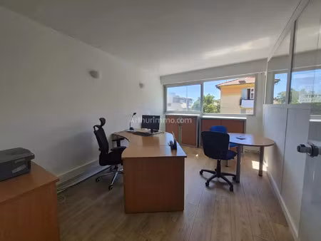vente bureau 2 pièces 79 m2 à nice