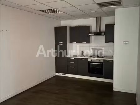 location entrepôt wasquehal 59290 882m² à 2934m²