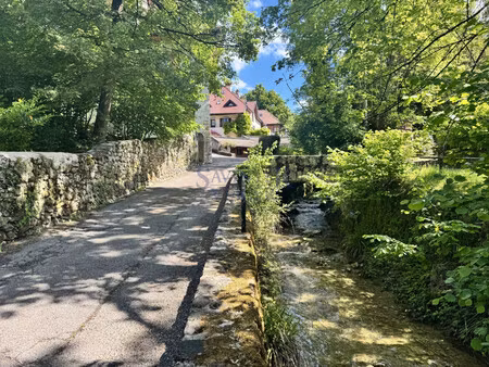 vente maison de village 8 pièces