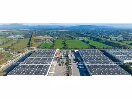 location entrepôt salon-de-provence 13300 26569m²