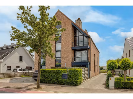 appartement te koop in vosselaar met 3 slaapkamers