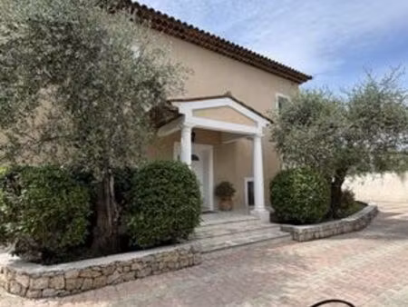 maison de luxe de 5 chambres en vente à grasse  france