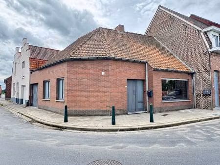 huis te koop in wevelgem met 2 slaapkamers