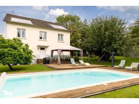vente maison 8 pièces 200 m² à saint-yrieix-la-perche (87500)  272 896 €