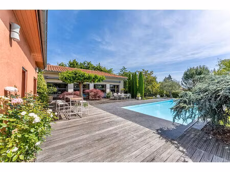 achat maison 8 pièces 207m²