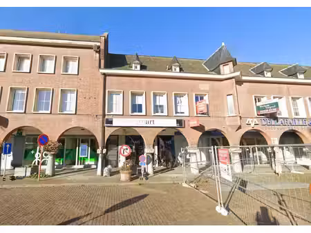 topgelegen handelspand in het commerciële hart van schoten