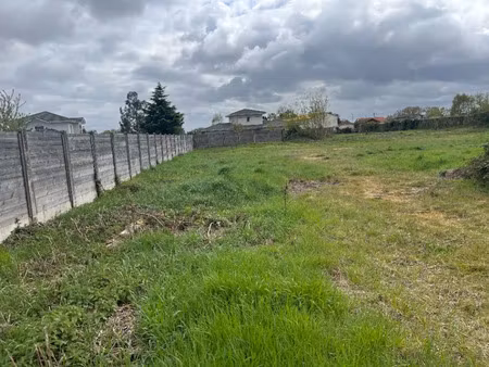 vente terrain 600 m² saint-médard-en-jalles (33160)