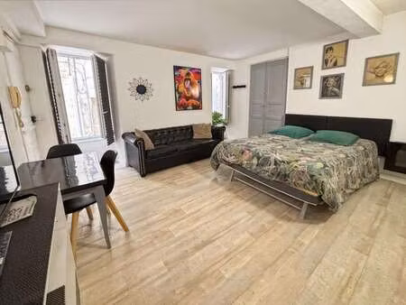 vente immeuble à saintes (17100) : à vendre / 80m² saintes