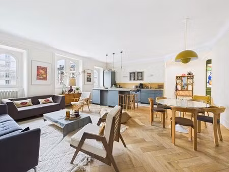 appartement de 4 pièces de luxe en location à monceau  courcelles  ternes  paris  île-de-f