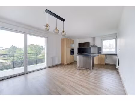 t3 à vendre tours nord – résidence récente – balcon 10 m?