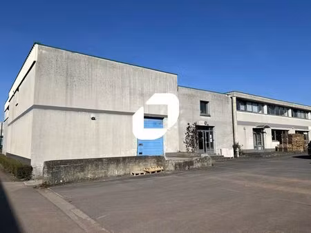 vente local d'activités 1 250 m²