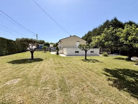 charmante maison familiale avec sous-sol aménagé et grand