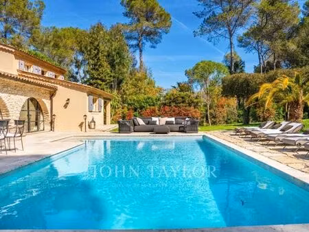 maison de luxe de 5 chambres en location à mougins  france