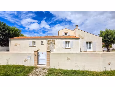vente maison 5 pièces 140 m² à mornac-sur-seudre (17113)  347 700 €