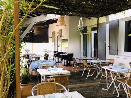 vente commerce 337 m² galgon (33133)