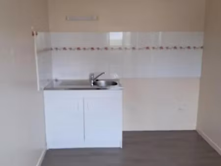 location maison 3 pièces 64 m² à yzeures-sur-creuse (37290)