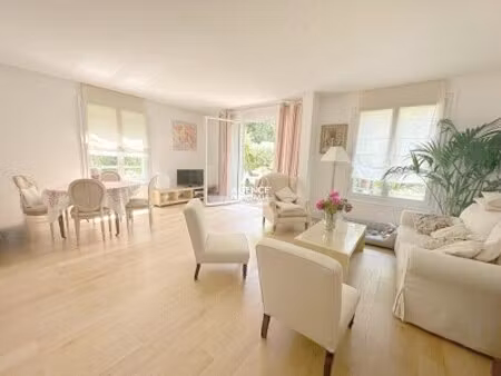 vélizy villacoublay - etang des écrevisses - beau 4 pièces en rez-de-jardin au calme