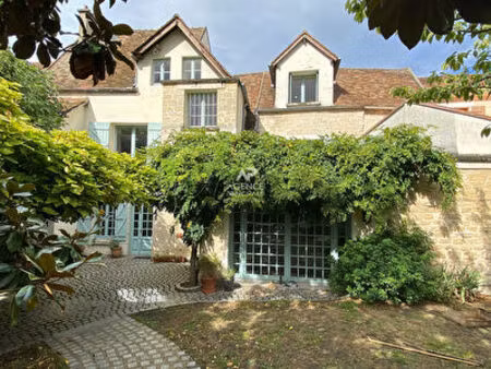 maison le mesnil le roi 9 pièce(s) 241.18 m2