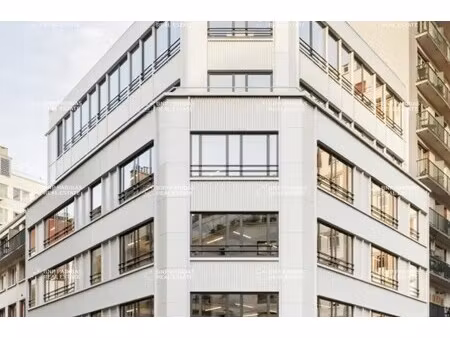 vente bureaux 1 372 m²