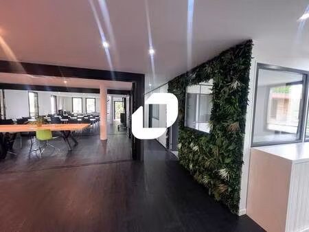 vente bureaux 225 m²