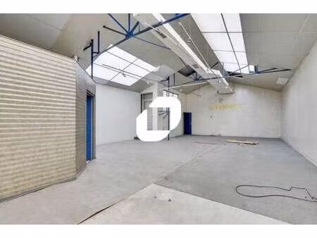 vente local d’activités courbevoie 92400 480m²