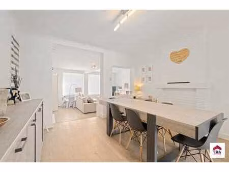 maison familiale lumineuse avec 4 chambres et jardin