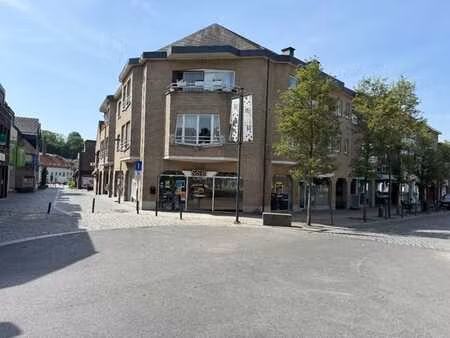 appartement 1 chambre avec ascenseur au centre d’overijse
