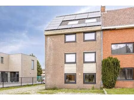 immeuble d'investissement avec 9 chambres d'étudiants et un