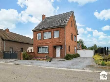 maison avec grand terrain à nieuwerkerken