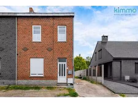 maison 3 façades avec 3 chambres  terrasse  jardin & parking