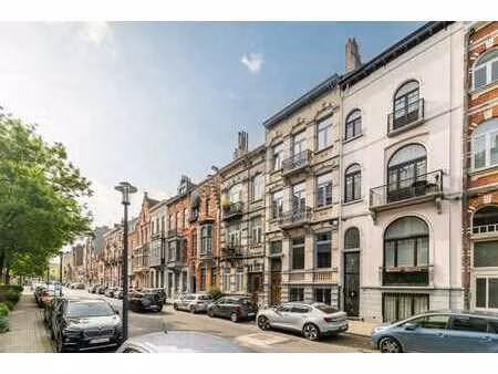 chasseurs ardenais - magnifique duplex à rénover.