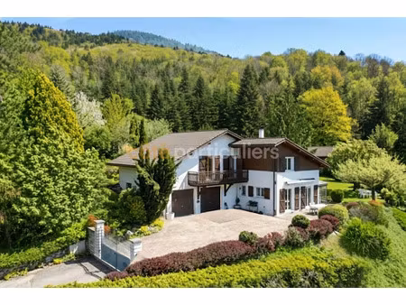 vente maison 5 pièces 191 m² à saint-cergues (74140)  599 900 €