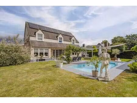 villa de campagne moderne avec piscine et epc a à ten ede