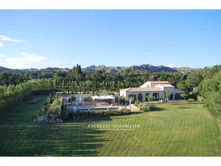 vente propriété 10 pièces 300 m² à maussane-les-alpilles (13520)  2 250 000 €