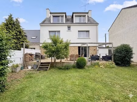 auray centre - maison familiale pleine de charme dans un secteur très recherché calme