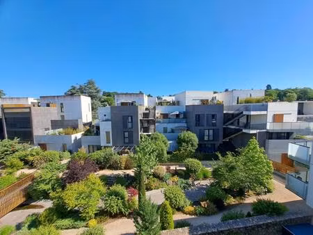 superbe duplex traversant – 111 m² – rooftop unique