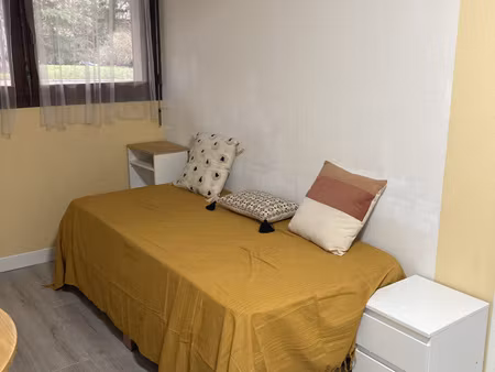 poissy  studio meublé