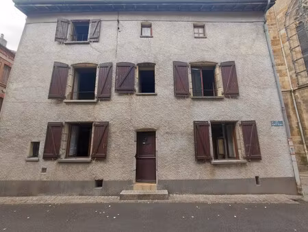 maison de bourg 1948 . pépite vintage au centre historique de vic-le-comte