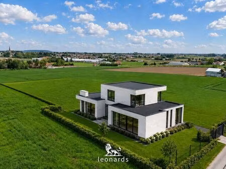 maison à louer à tiegem € 2.950 (lp063) | zimmo
