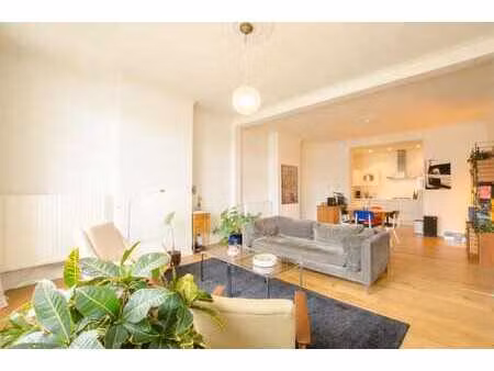 appartement lumineux à deux pas du quartier dansaert
